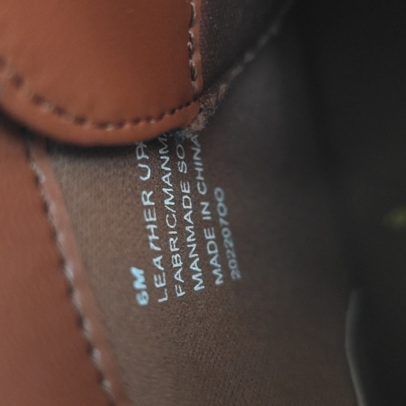 GIanni Bini Wander Lust Lug Sole Platform booties - Picture 10 of 15